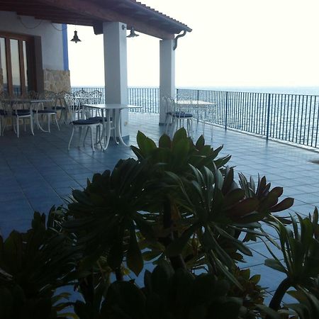 Hotel Rocce Azzurre ลีปารี ภายนอก รูปภาพ